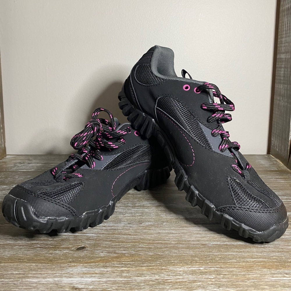 Women's Giro Petra MTB Cycling Shoes in Black and Pink, Size US 5